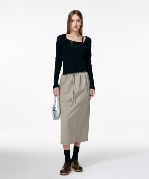 ETMON(エトモン)の「Square Neck Slit T-Shirt Black(Tシャツ/カットソー・レディース・その他・FREE)」の5枚目の写真