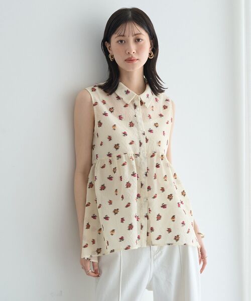YECCA VECCA(イェッカヴェッカ)の「シアージャガードペプラムブラウス(シャツ/ブラウス・レディース・アイボリー/ブラック・FREE)」の1枚目の写真