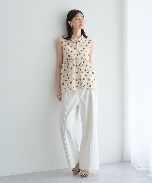 YECCA VECCA(イェッカヴェッカ)の「シアージャガードペプラムブラウス(シャツ/ブラウス・レディース・アイボリー/ブラック・FREE)」の22枚目の写真