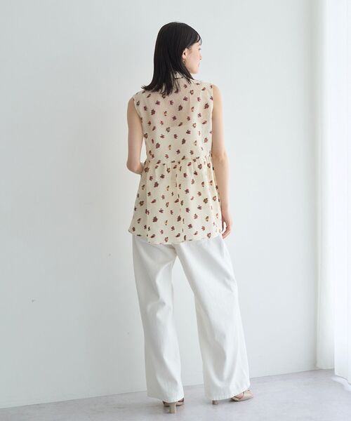 YECCA VECCA(イェッカヴェッカ)の「シアージャガードペプラムブラウス(シャツ/ブラウス・レディース・アイボリー/ブラック・FREE)」の20枚目の写真