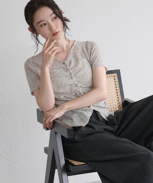 raffime(ラフィミー)の「【Raffime】フロントギャザーシアートップス(Tシャツ/カットソー・レディース・グリーン/ブラウン/アイボリー/グレー・フリー)」の19枚目の写真