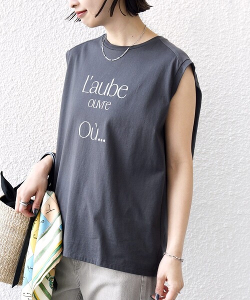 SHIPS(シップス)の「メルティ コットン プリント ロゴ フレンチスリーブ TEE(Tシャツ/カットソー・レディース・ブラウン/ホワイト/ダークグレー・ONE SIZE)」の18枚目の写真