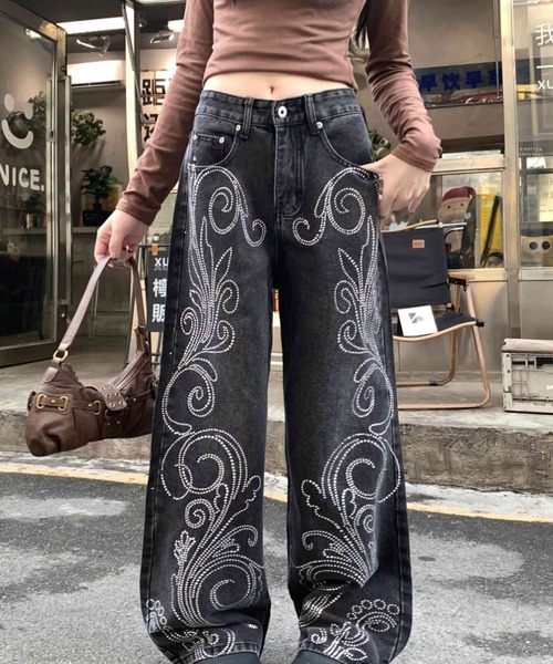 Sibra（シブラ）の「ラインストーンデザインワイドデニムパンツ（デニムパンツ・レディース・グレー・L/M/S）」の18枚目の写真