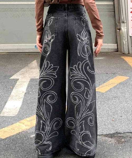 Sibra（シブラ）の「ラインストーンデザインワイドデニムパンツ（デニムパンツ・レディース・グレー・L/M/S）」の20枚目の写真