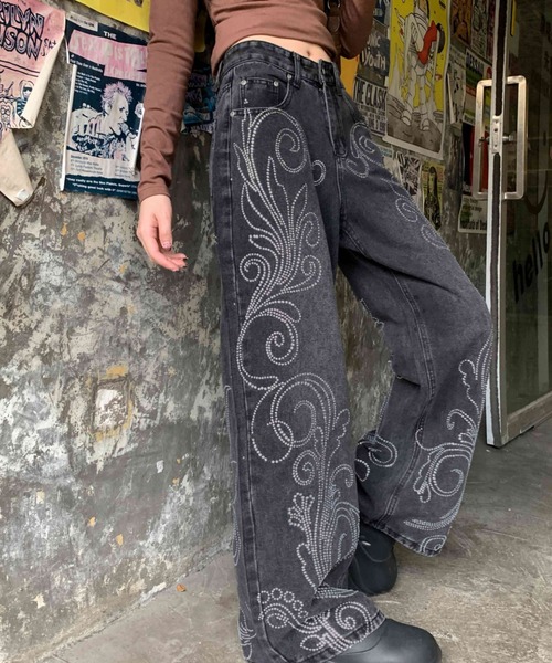 Sibra（シブラ）の「ラインストーンデザインワイドデニムパンツ（デニムパンツ・レディース・グレー・L/M/S）」の13枚目の写真