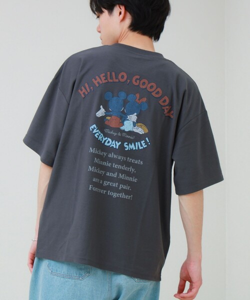 GLOSTER(グロスター)の「【ユニセックスで着れる】梨地ミッキー&ミニープリント Tシャツ(Tシャツ/カットソー・メンズ・ブラック/オフホワイト・M/L)」の2枚目の写真