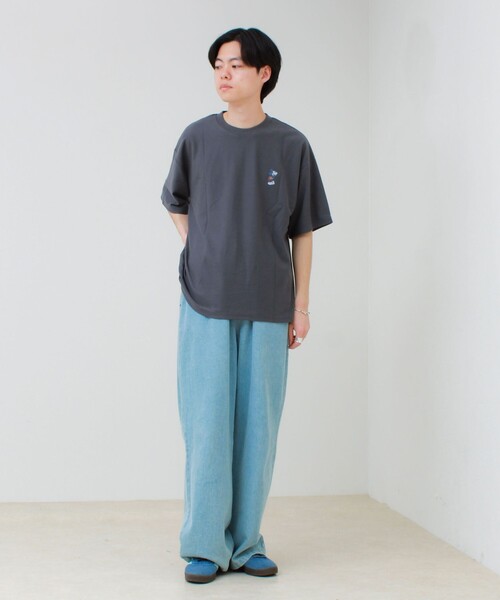 GLOSTER(グロスター)の「【ユニセックスで着れる】梨地ミッキー&ミニープリント Tシャツ(Tシャツ/カットソー・メンズ・ブラック/オフホワイト・M/L)」の3枚目の写真