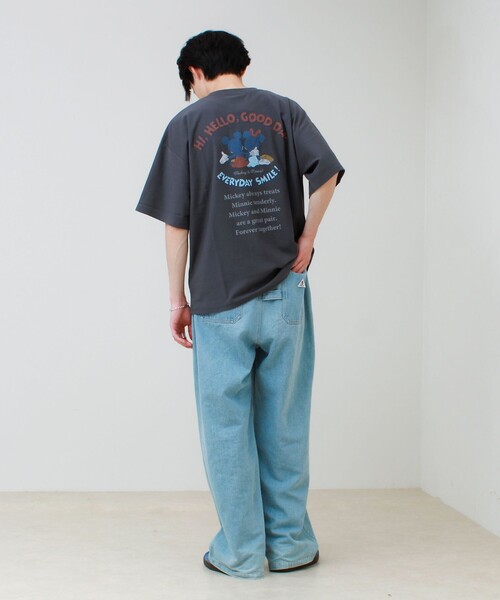 GLOSTER(グロスター)の「【ユニセックスで着れる】梨地ミッキー&ミニープリント Tシャツ(Tシャツ/カットソー・メンズ・ブラック/オフホワイト・M/L)」の4枚目の写真