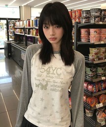 星柄の丸首長袖トップス