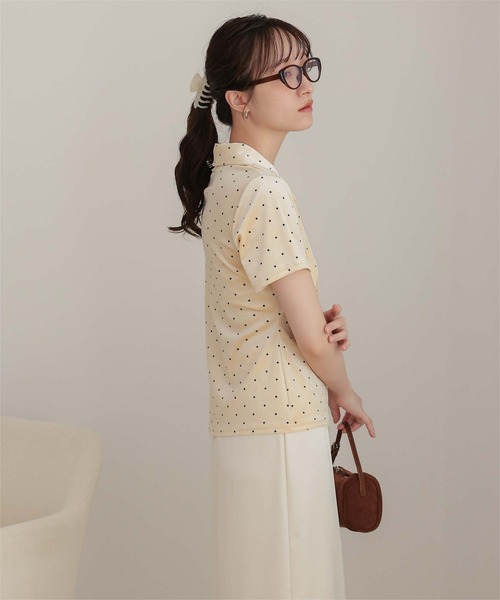 miette(ミエット)の「ポロ襟ドットベロアトップス(Tシャツ/カットソー・レディース・チャコール/ホワイト系その他/ブラウン・S/L/M)」の10枚目の写真