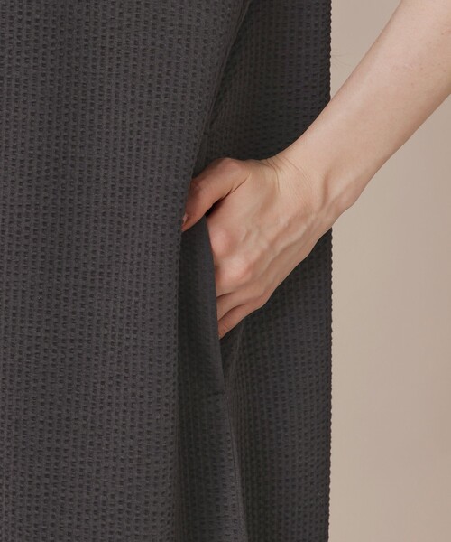 MACKINTOSH LONDON（マッキントッシュ ロンドン）の「【WEB・一部店舗限定】サッカーストレッチワンピース（ワンピース・レディース・ネイビー/チャコールグレー・38）」の8枚目の写真