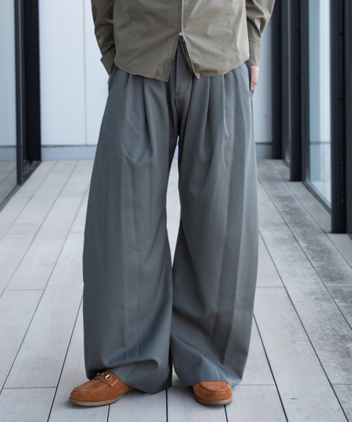 別注 2TUCKED CURVED LEG TROUSERS（スラックス）｜NVRFRGT（ネヴァー