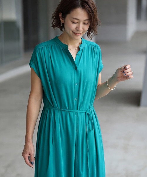 STYLE DELI(スタイルデリ)の「レーヨンバンドカラードレープワンピース(ワンピース・レディース・ブラック/ターコイズブルー・01/02)」の3枚目の写真