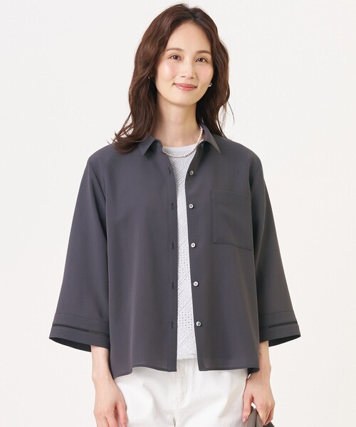 J.PRESS(ジェイプレス)の「トロピカルボイル シャツ ブラウス(シャツ/ブラウス・レディース・スカイブルー系/ベージュ系/グレー系・T15/T13)」の1枚目の写真