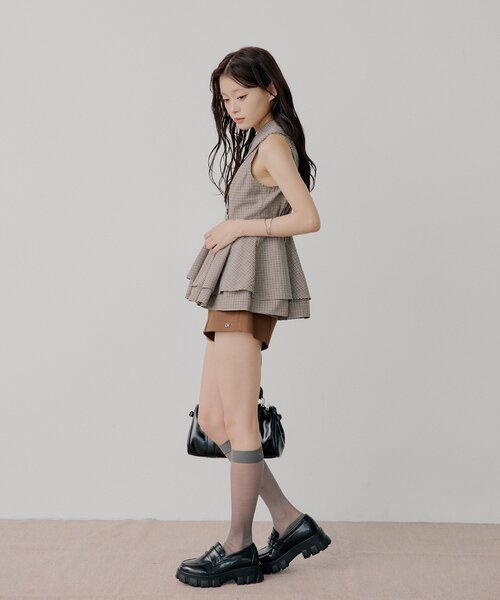 Chico(チコ)の「厚底プレートローファー(その他シューズ・レディース・ベージュ/ブラック・SMALL/MEDIUM/LARGE)」の5枚目の写真