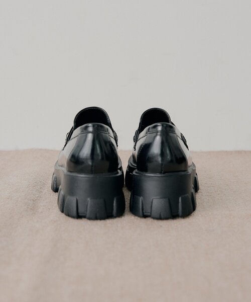 Chico(チコ)の「厚底プレートローファー(その他シューズ・レディース・ベージュ/ブラック・SMALL/MEDIUM/LARGE)」の8枚目の写真