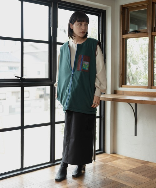 KiU(キウ)の「キウ 2WAYリバーシブルフリースベスト(その他アウター・レディース・ブラック/ホワイト系その他/ブラウン系その他・MEDIUM/LARGE/X-LARGE)」の4枚目の写真
