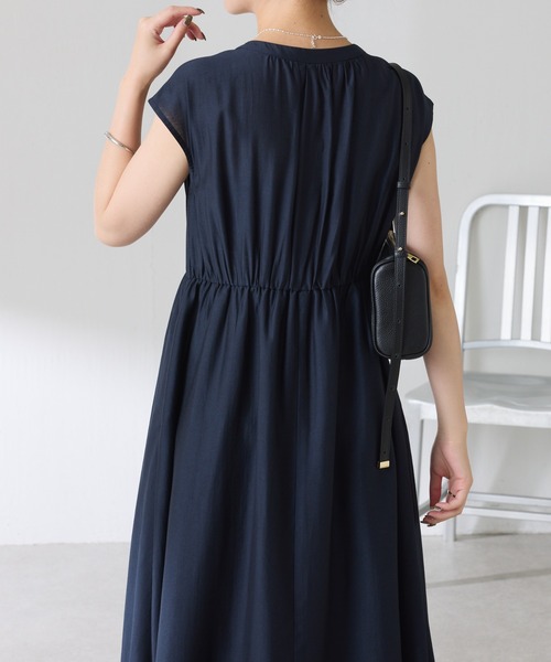 COLLAGE GALLARDAGALANTE(コラージュガリャルダガランテ)の「★オフィスカジュアル/夏服/シルキーローンフレンチギャザーワンピース(ワンピース・レディース・ベージュ/ネイビー/ミント・FREE)」の18枚目の写真