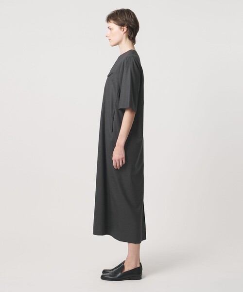 LOEFF（ロエフ）の「＜LOEFF＞ボックス ショートスリーブ ワンピース（ワンピース・レディース・ブラック/ダークグレー・1/0）」の9枚目の写真