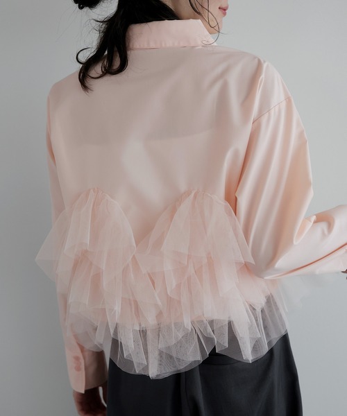 AMUU. PRECIEUSE(アムープレシューズ)の「フリルチュールドッキングシャツ(シャツ/ブラウス・レディース・オフホワイト/ブラック/ピンク・FREE)」の9枚目の写真