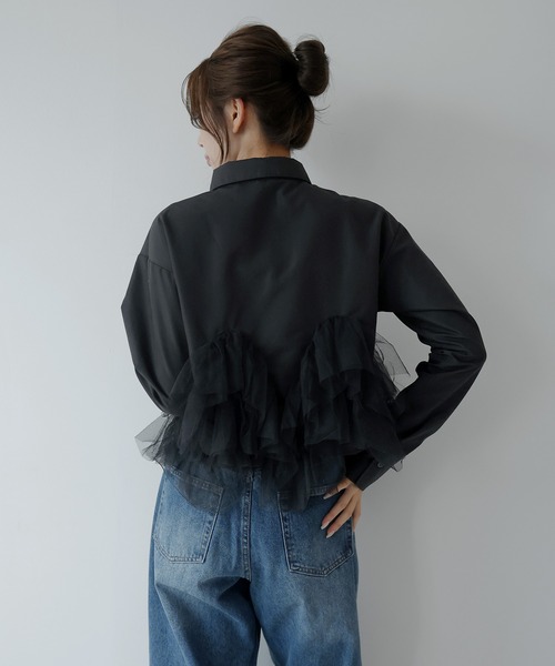 AMUU. PRECIEUSE(アムープレシューズ)の「フリルチュールドッキングシャツ(シャツ/ブラウス・レディース・オフホワイト/ブラック/ピンク・FREE)」の13枚目の写真