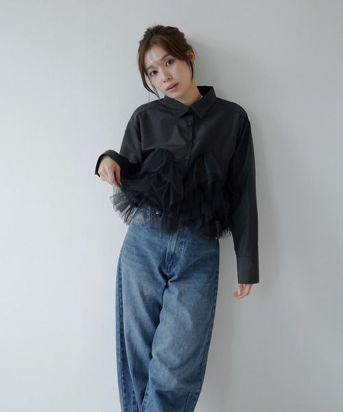 AMUU. PRECIEUSE(アムープレシューズ)の「フリルチュールドッキングシャツ(シャツ/ブラウス・レディース・オフホワイト/ブラック/ピンク・FREE)」の14枚目の写真
