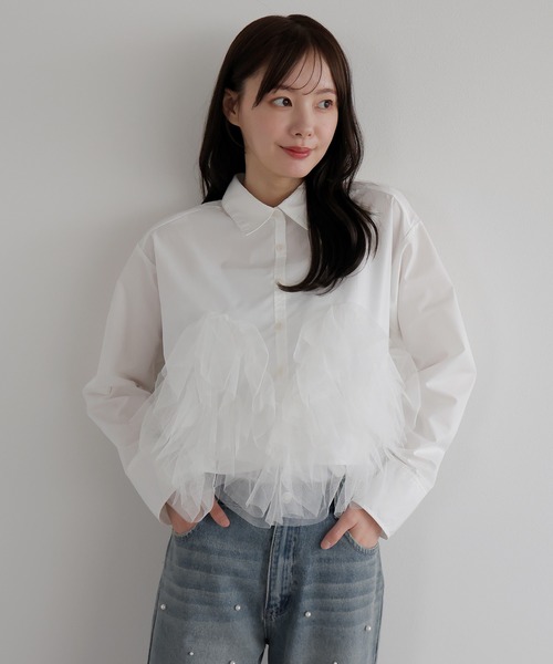 AMUU. PRECIEUSE(アムープレシューズ)の「フリルチュールドッキングシャツ(シャツ/ブラウス・レディース・オフホワイト/ブラック/ピンク・FREE)」の16枚目の写真