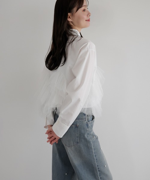 AMUU. PRECIEUSE(アムープレシューズ)の「フリルチュールドッキングシャツ(シャツ/ブラウス・レディース・オフホワイト/ブラック/ピンク・FREE)」の17枚目の写真