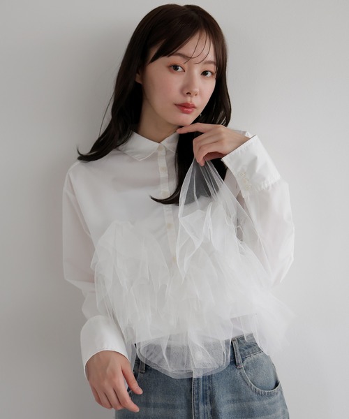AMUU. PRECIEUSE(アムープレシューズ)の「フリルチュールドッキングシャツ(シャツ/ブラウス・レディース・オフホワイト/ブラック/ピンク・FREE)」の19枚目の写真