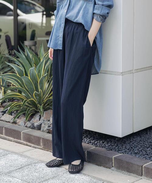 URBAN RESEARCH DOORS(アーバンリサーチドアーズ)の「『接触冷感/UVカット/吸水速乾/マシンウォッシャブル』ドライタッチリラックスパンツ(その他パンツ・レディース・ブラック/ネイビー/モカ・SMALL/MEDIUM)」の11枚目の写真