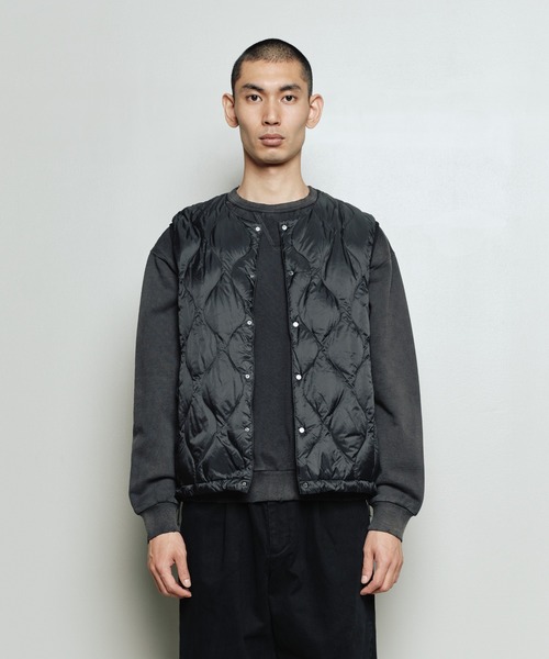TAION(タイオン)の「bal / TAION RAGLAN OVERCOAT WITH DETACHABLE DOWN VEST(チェスターコート・メンズ・ブラック/カーキ/ブラウン・3/2/1)」の11枚目の写真