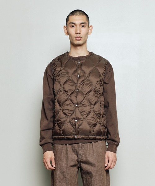 TAION(タイオン)の「bal / TAION RAGLAN OVERCOAT WITH DETACHABLE DOWN VEST(チェスターコート・メンズ・ブラック/カーキ/ブラウン・3/2/1)」の21枚目の写真