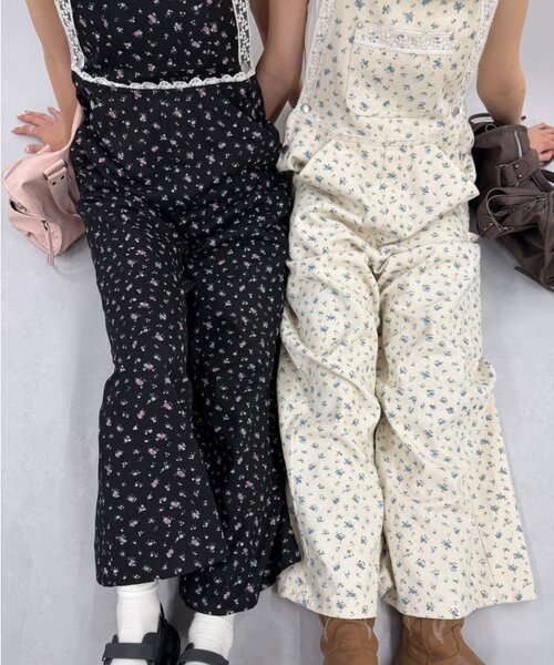 w closet(ダブルクローゼット)の「レースサロペット(その他パンツ・レディース・ブラック/オフホワイト/ブルー・FREE)」の4枚目の写真