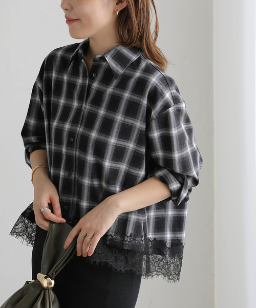 La TOTALITE(ラトータリテ)の「【洗える】レーストリミングシャツ(シャツ/ブラウス・レディース・ベージュ/ブラック/ホワイト・FREE)」の2枚目の写真