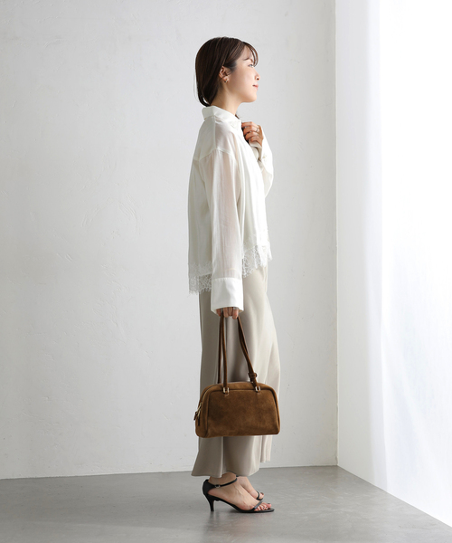 La TOTALITE(ラトータリテ)の「【洗える】レーストリミングシャツ(シャツ/ブラウス・レディース・ベージュ/ブラック/ホワイト・FREE)」の11枚目の写真