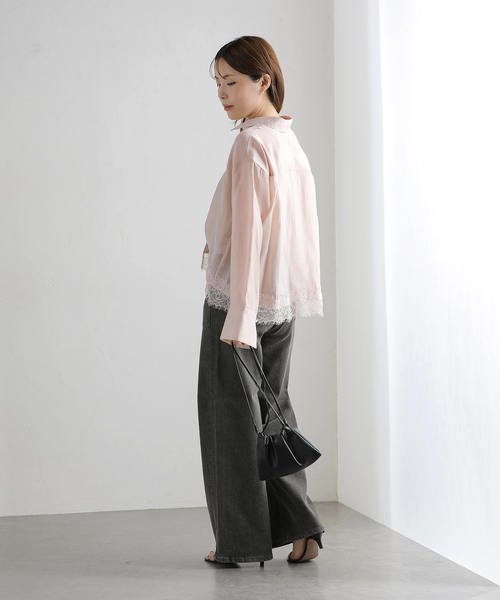 La TOTALITE(ラトータリテ)の「【洗える】レーストリミングシャツ(シャツ/ブラウス・レディース・ベージュ/ブラック/ホワイト・FREE)」の17枚目の写真