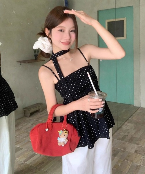 Girly Doll(ガーリードール)の「ドット柄リボンタイ付きギャザーキャミソール(キャミソール・レディース・ブラック/ホワイト・FREE)」の11枚目の写真