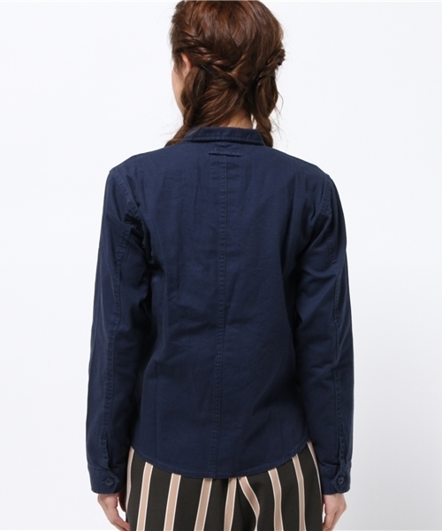 E hyphen world gallery（イーハイフンワールドギャラリー）の「ミリタリーシャツジャケット（カバーオール・レディース・カーキ/ネイビー・FREE）」の5枚目の写真