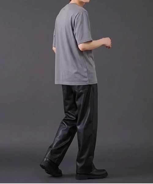 revertical(リバーティカル)の「【接触冷感】クールタッチ リラックスフィット クルーネック半袖Tシャツ(Tシャツ/カットソー・メンズ・チャコール/ホワイト/ブラック・MEDIUM/LARGE)」の10枚目の写真