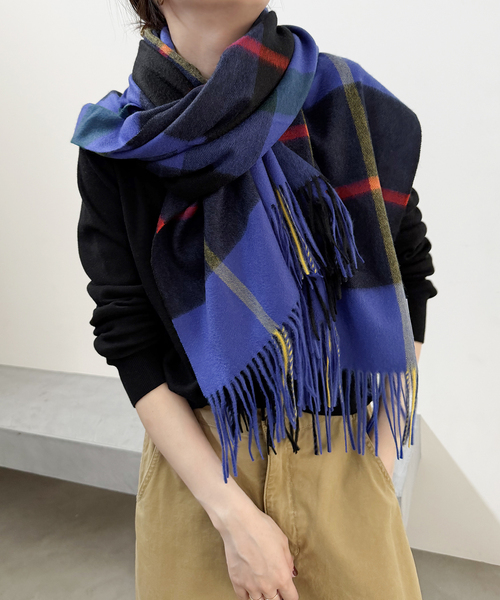 Spick & Span(スピックアンドスパン)の「Spick & Span カシミヤチェックストール(マフラー・レディース・ライトグレー/ブルー/チョコ・FREE)」の13枚目の写真