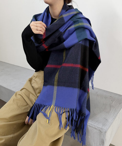 Spick & Span(スピックアンドスパン)の「Spick & Span カシミヤチェックストール(マフラー・レディース・ライトグレー/ブルー/チョコ・FREE)」の14枚目の写真