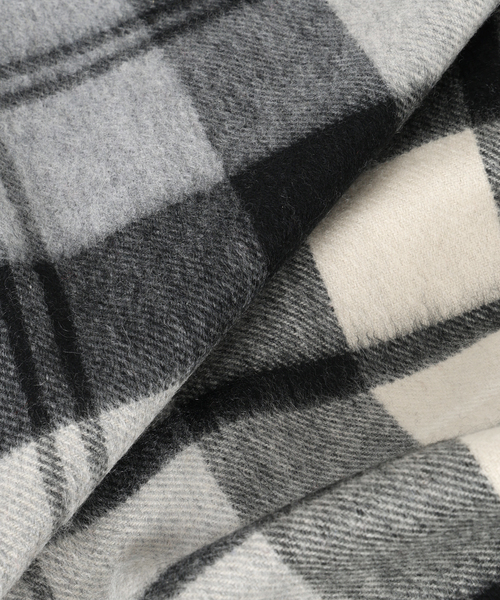 Spick & Span(スピックアンドスパン)の「Spick & Span カシミヤチェックストール(マフラー・レディース・ライトグレー/ブルー/チョコ・FREE)」の19枚目の写真