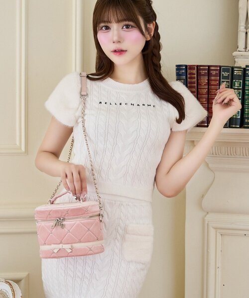 Belle Charme(ベルシャルム)の「【Belle Charme】Velour Quilted Ribbon Vanity(ショルダーバッグ・レディース・ピンク/オフホワイト/ブラック・FREE)」の3枚目の写真