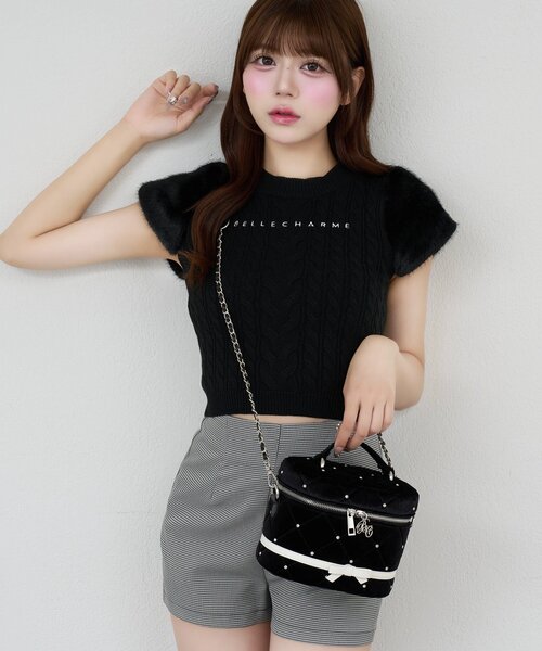 Belle Charme(ベルシャルム)の「【Belle Charme】Velour Quilted Ribbon Vanity(ショルダーバッグ・レディース・ピンク/オフホワイト/ブラック・FREE)」の1枚目の写真
