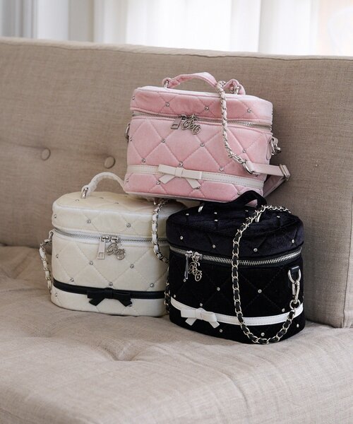 Belle Charme(ベルシャルム)の「【Belle Charme】Velour Quilted Ribbon Vanity(ショルダーバッグ・レディース・ピンク/オフホワイト/ブラック・FREE)」の21枚目の写真