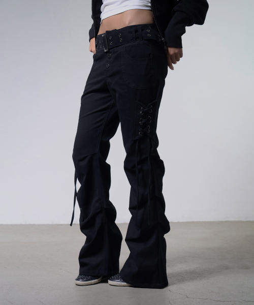 FANCY CLUB(ファンシークラブ)の「ベルト付きフレアシャーリングパンツ (BLACK) F26ZD468(その他パンツ・レディース・その他・SMALL/MEDIUM)」の11枚目の写真