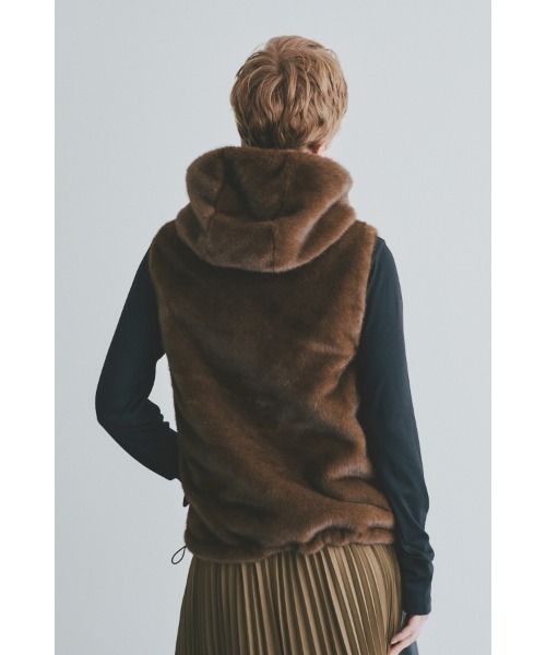 Muel Chic(ミュエルシック)の「Haze fur vest ヘイズファーベスト(その他アウター・レディース・ブラウン/グレー/ブラック・FREE)」の5枚目の写真