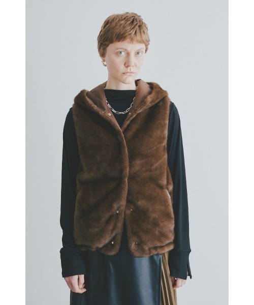 Muel Chic(ミュエルシック)の「Haze fur vest ヘイズファーベスト(その他アウター・レディース・ブラウン/グレー/ブラック・FREE)」の9枚目の写真