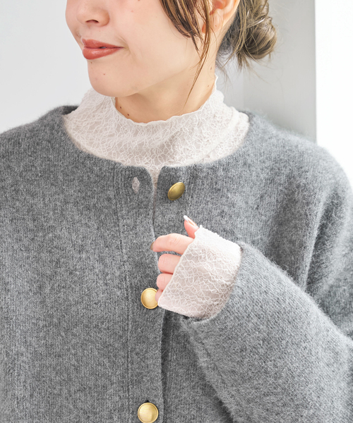 Spick & Span(スピックアンドスパン)の「シュリンクレースハイネックプルオーバー(Tシャツ/カットソー・レディース・ホワイト系その他/ブラック・FREE)」の8枚目の写真