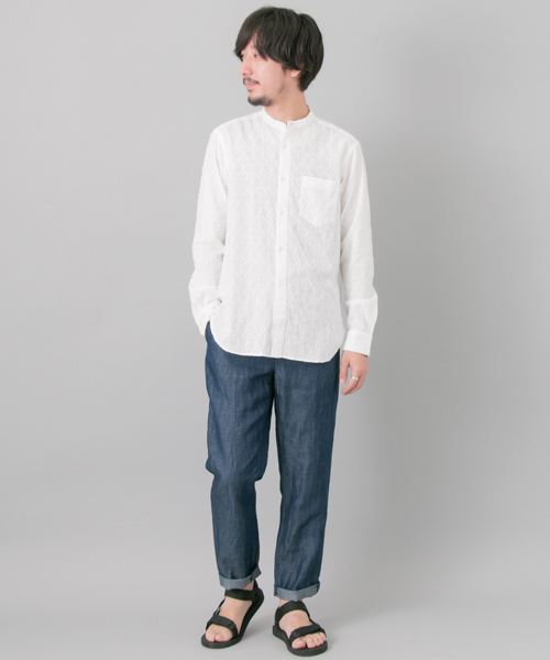 URBAN RESEARCH（アーバンリサーチ）の「URBAN RESEARCH 総柄刺繍ロングシャツ（シャツ/ブラウス・メンズ・カーキ/ホワイト/ブラック・LARGE/MEDIUM）」の7枚目の写真